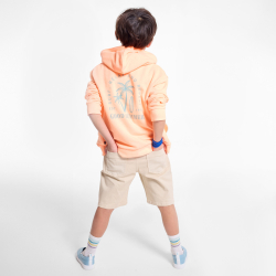 سويت شيرت بغطاء رأس مزين برسالة، باللون البرتقالي للأولاد